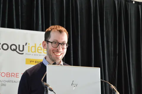 Maxime Lucas, chef de produit volailles chez Provimi, insiste sur la nécessité d’une bonne santé hépatique, rappelant l’adage « une poule p