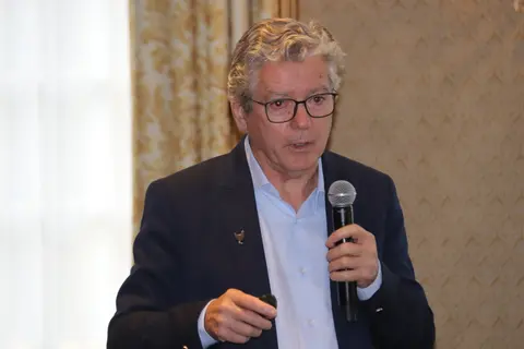 Louis Perrault Senior Advisor chez Sasso, rappelle l’histoire de la sélection avicole afin de comprendre son adaptation aux diverses demandes des m