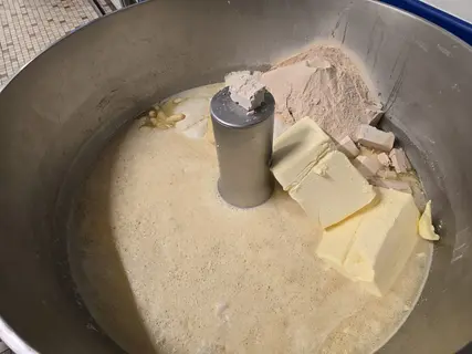 Les œufs transformés en ovoproduits qui entrent dans les recettes des produits fabriqués par Brioche Pasquier sont issus à 80 % de producteurs fra